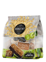 Nordthy Mini Müsli Bars Pose Apple